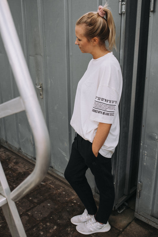 T-Shirt -  Designed with love - Off White