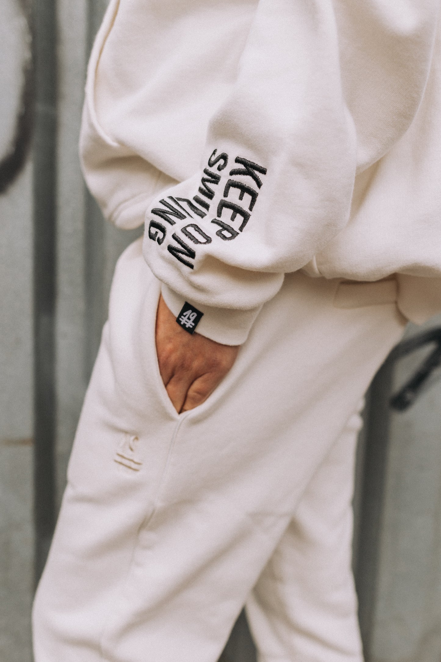 Hoodie - Keep on Smiling - Off white